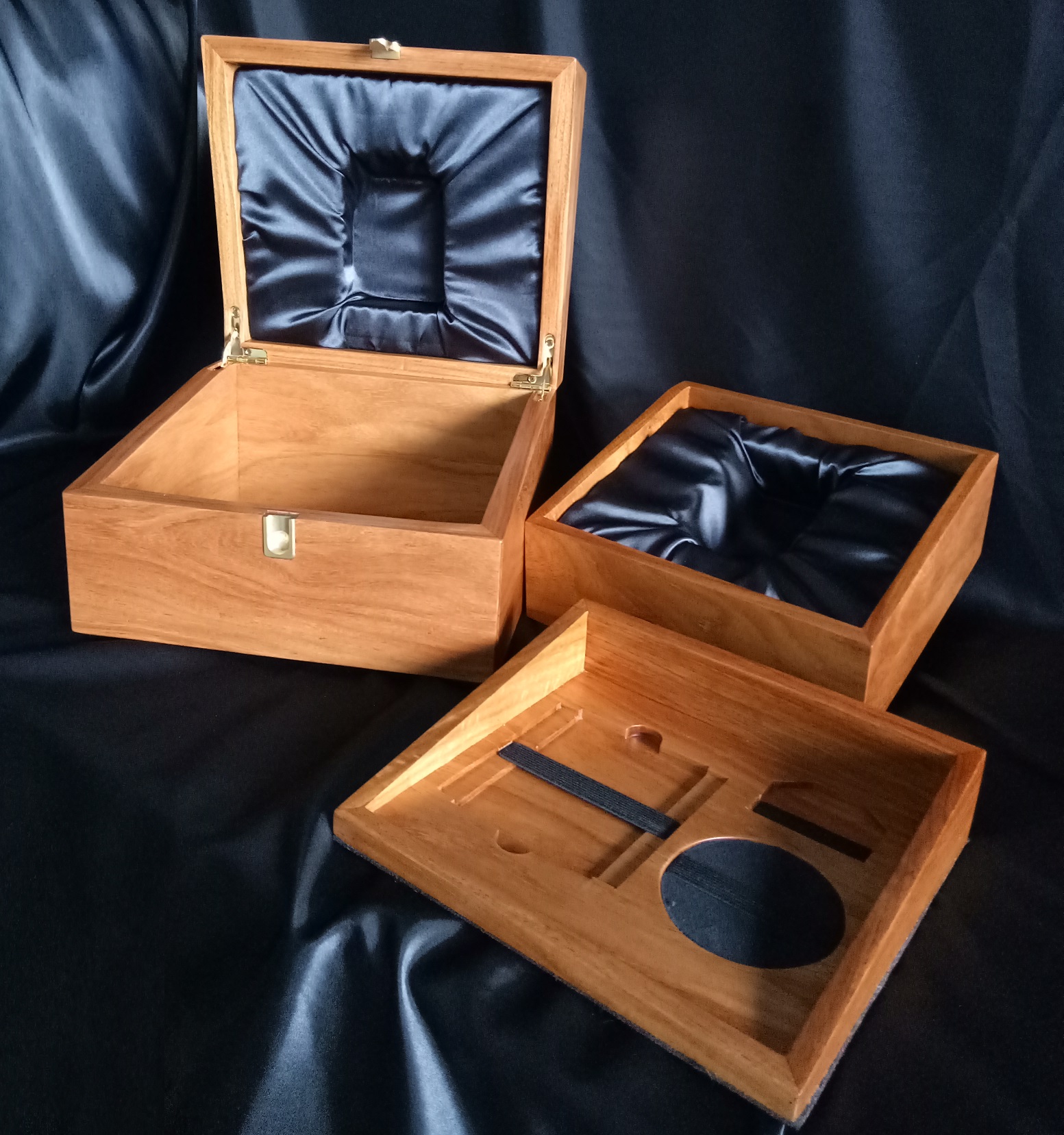 Leica box1B